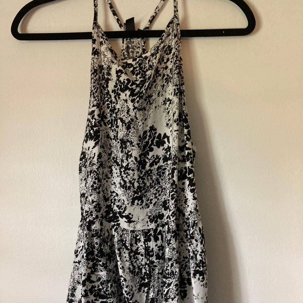 Black and white loose blouse